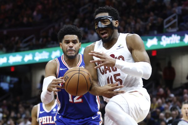   Donovan Mitchell returns from injury, Mobley hits late 3-pointers as Cavaliers edge 76ers 117-114