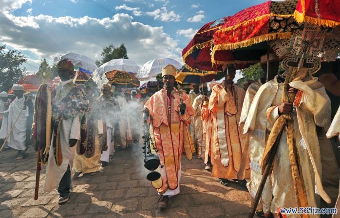 Locals say that some 80,000 to 100,000 people visit the small town every year, many of whom traverse the rocky roads on foot.