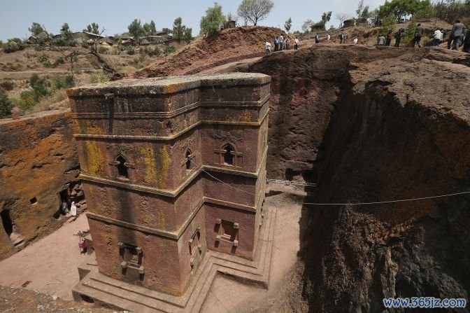 In the rugged mountains of northern Ethiopia, Lalibela is a religious center that's home to 11 famous rock-hewn churches.