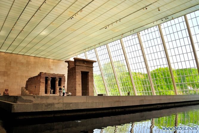 3. Metropolitan Museum of Art, New York: Founded in 1870, the Met's collections span more than 5,000 years of art from around the world, including monumental exhibits from Egypt.