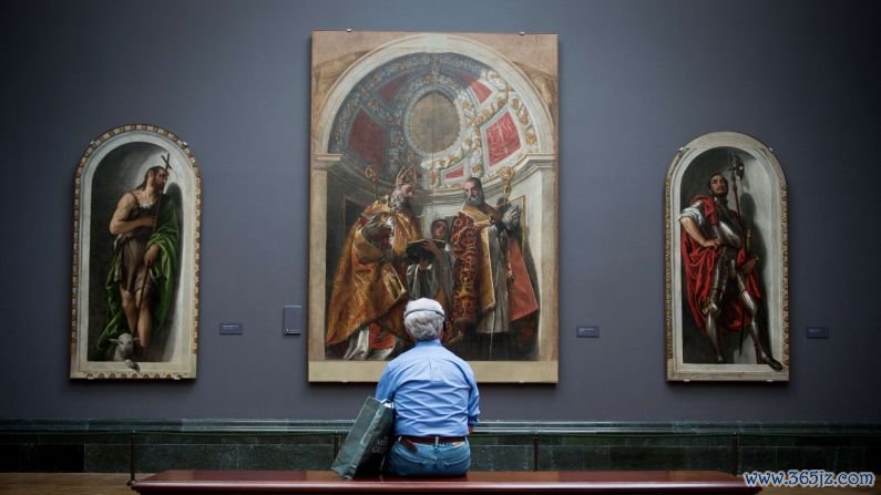 8. National Gallery, London: The National Gallery is home to one of the world's greatest collections of paintings, spanning the major traditions of Western European painting.