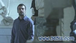 visit the louvre with Mathieu Kassovitz