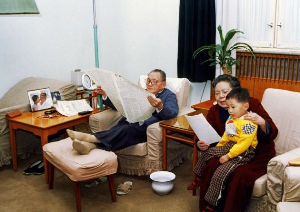   These unexpected family photos will make you rethink relationships