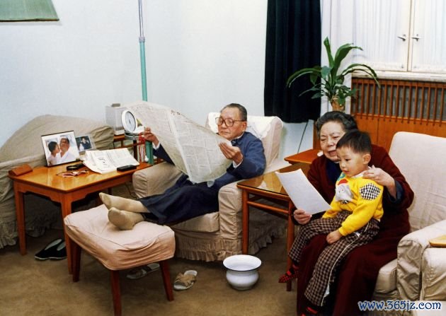 What do China's stolid Communist Party leaders look like behind the propaganda posters? A lot like us, it turns out. Yang Shaoming's candid series capture the lives of leaders, including China's former president Deng Xiaoping.